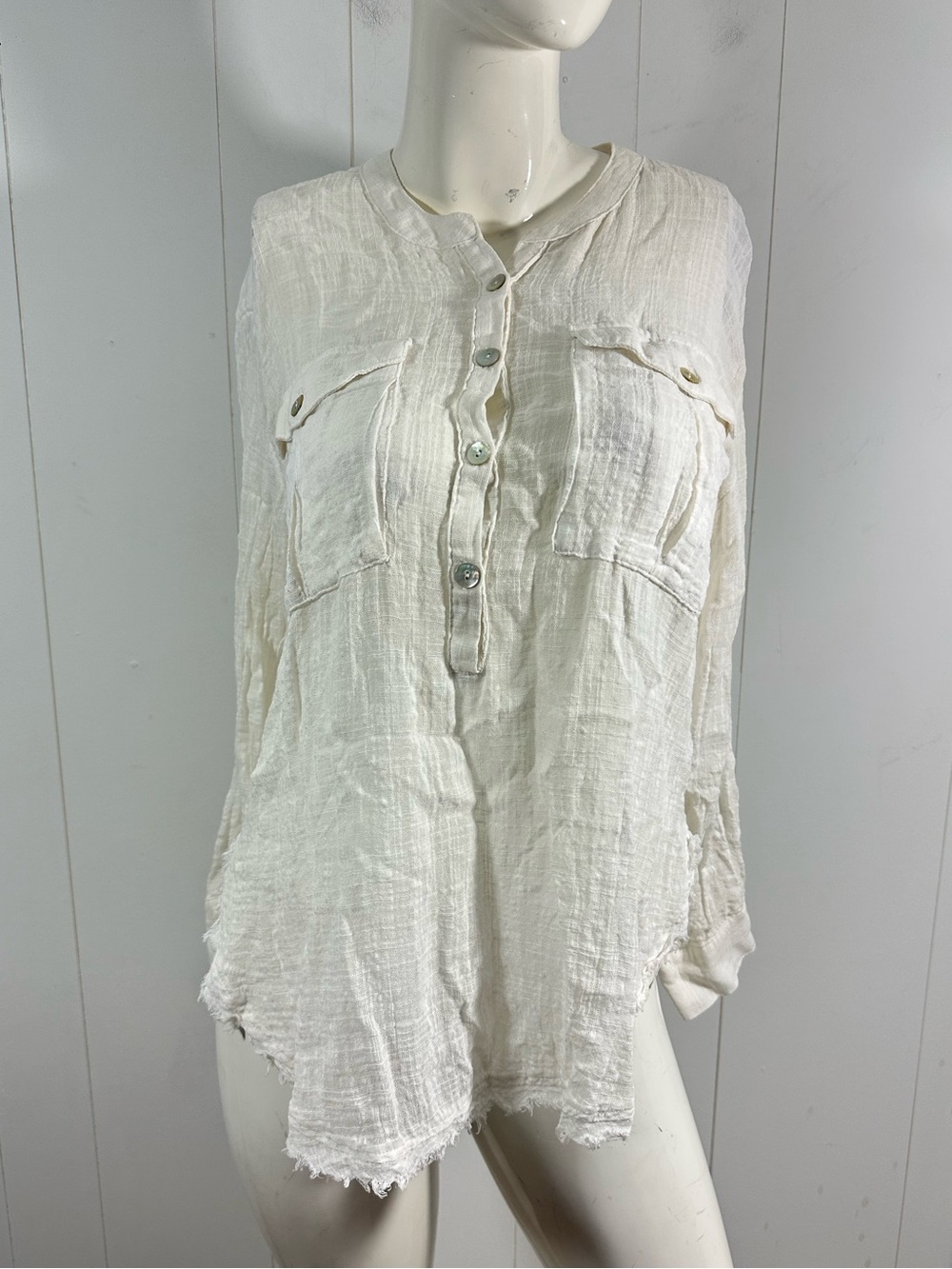 Free People Size Medium M Talk To Me Half Button Up Fray Hem Top White - Picture 2 of 12